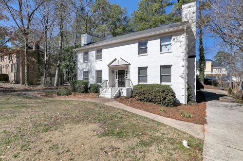 9003 Carroll Manor Dr, Atlanta, GA 30350-2010