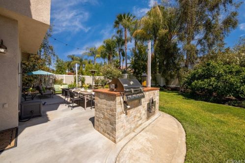 20752 Freeport Dr, Riverside CA  92508-3145 exterior