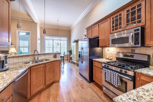 369 Hawkins Rdg, Big Canoe GA 30143-4748 exterior