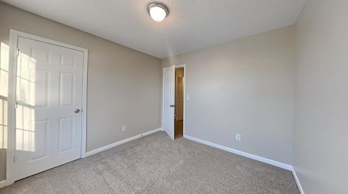 5920 Colonnade Dr, Rex GA 30273-5014 exterior