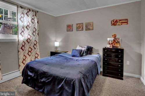 948 Walnut St, Hanover PA 17331-1523 exterior