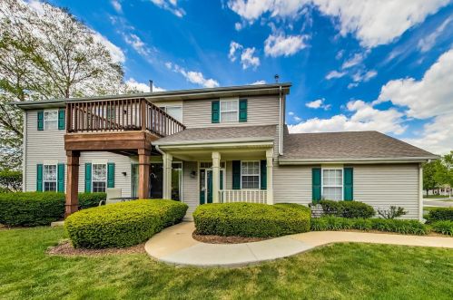 7429 Grandview Ct, Carpentersville, IL 60110-3401