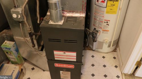 1156 33 St, Camden NJ  08105-4305 exterior