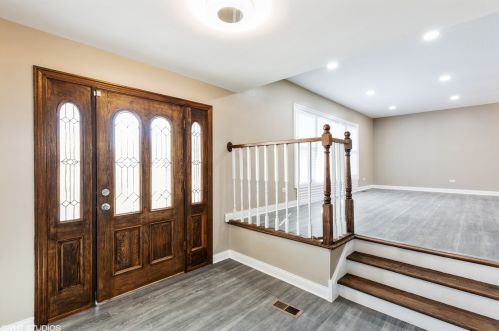 17618 Maple Ave, Country Club Hills, IL 60478-4758