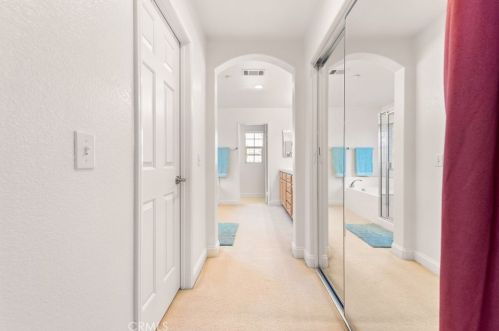 4256 Pondhill Ct, Riverside CA  92505-3464 exterior