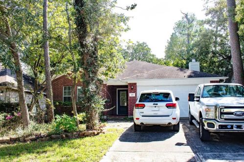 111 Misty Dawn Dr, Conroe TX  77385-3650 exterior