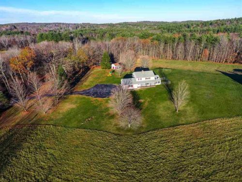 44 Twist Hill Rd, Goffstown, NH 03046-4322