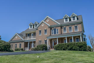 16085 Waterford Creek Cir, Hamilton, VA 20158-3336
