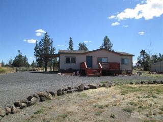 5662 Harvest Ave, Eagle Crest, OR 97756-8017