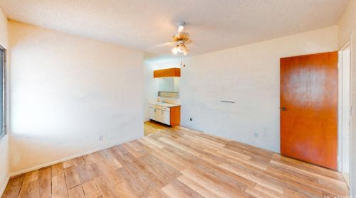 1579 Ala Noni Pl, Honolulu HI  96818-1535 exterior