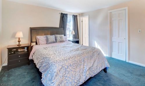 10 Long Ridge Rd, Dover NJ  07869-4564 exterior