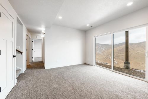 182 Valley View Ave, Hoytsville UT 84017-5533 exterior