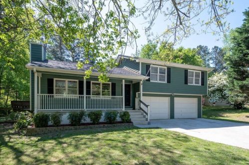 229 Amanda Ct, Auburn, GA 30011-3001