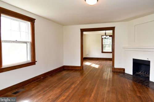 117 Morven Park Rd, Leesburg, VA 20176-2025