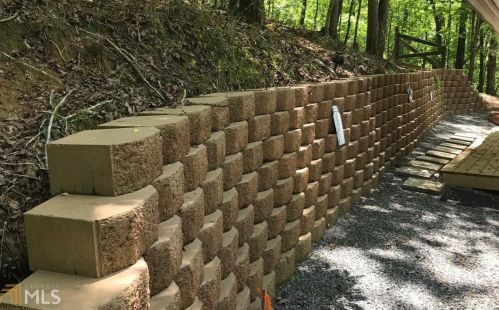 40 27th St, Ellijay, GA 30540-8304
