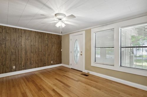 3180 Harris Dr, Atlanta GA  30344-4403 exterior
