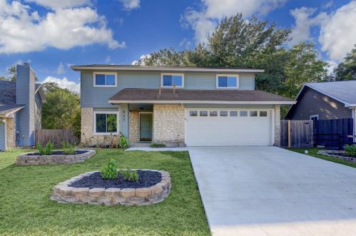 507 Blackberry Dr, Austin TX  78745-6500 exterior