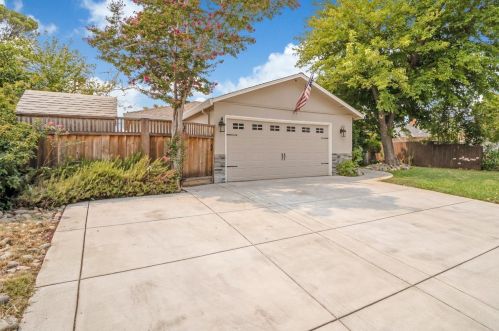 2524 Cabernet Way, Rancho Cordova, CA 95670-4909