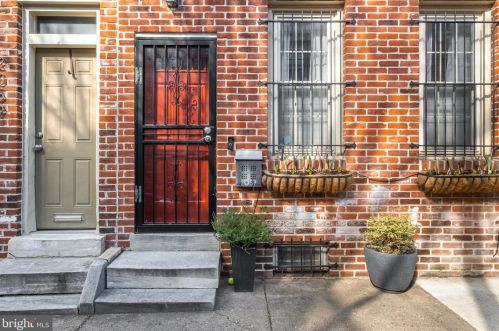 2057 Kater St, Philadelphia, PA 19146-1312