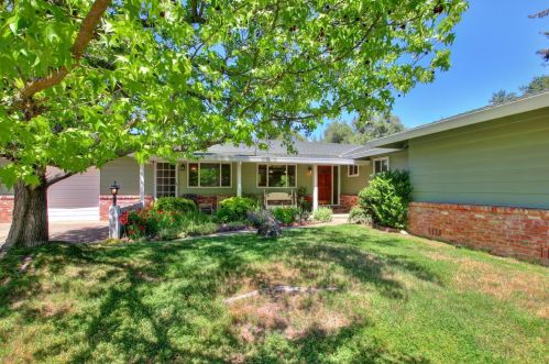 5821 Hoffman Ln, Fair Oaks, CA 95628-2612