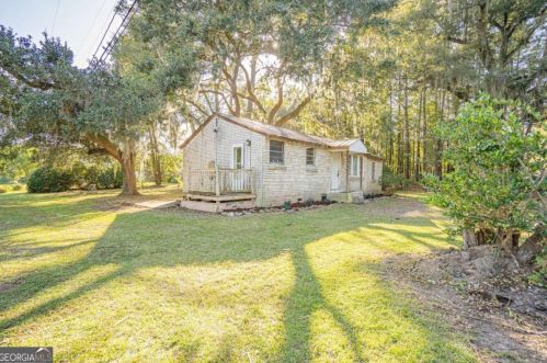 107 Garvin St, Bloomingdale, GA 31302-9466