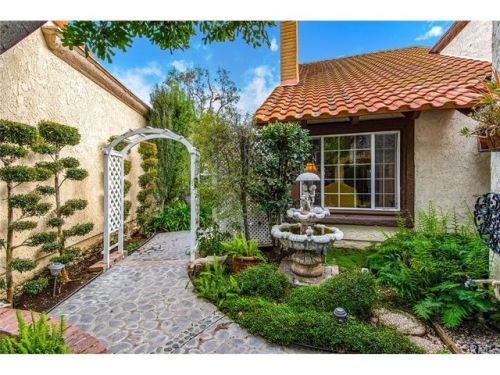 212 New Jersey Ln, Placentia, CA 92870-5024