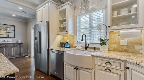 2 Barbara Ter, Middletown NJ  07748-1247 exterior