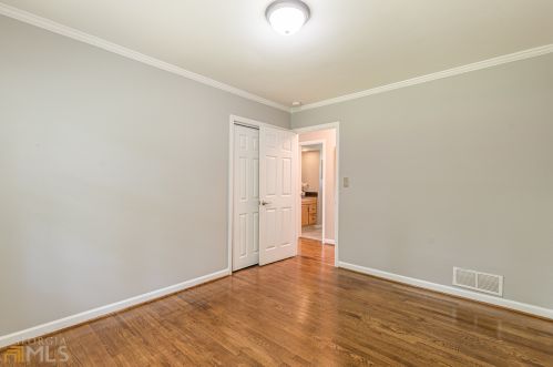 2031 Abby Ln, Atlanta GA  30345-3514 exterior