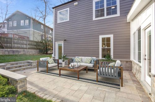 401 Boyd Ave, Silver Spring MD 20912-5404 exterior