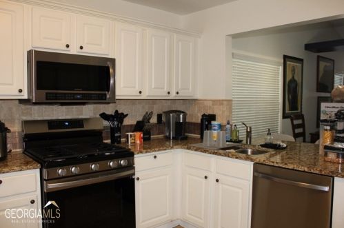 503 Anglewood Trce, Stockbridge GA  30281-7778 exterior