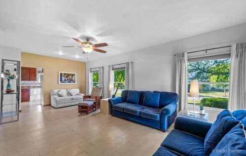 1168 Chalet Dr, Carol Stream IL  60188-3972 exterior