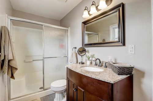 413 Indianwood Dr, Carol Stream IL  60188-1561 exterior