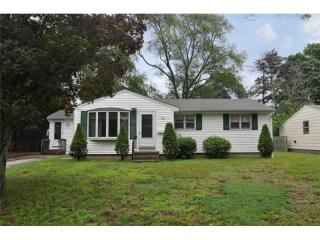 248 Vineyard Rd, Warwick, RI 02889-4323