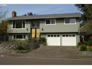 18795 Ukiah St, Portland, OR 97229-3229