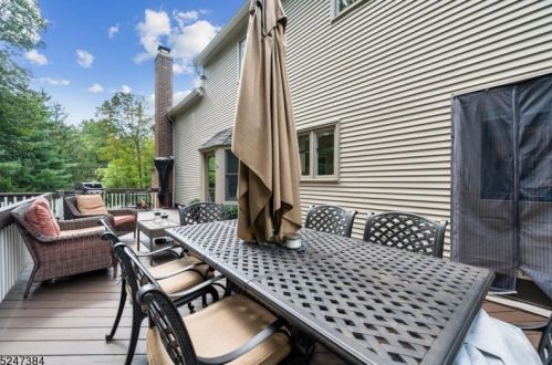 35 Olde York Rd, Dover NJ  07869-2720 exterior