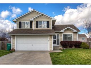605 Glendale Dr, Waukee, IA 50263-8295