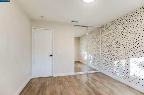 5209 Jomar Dr, Concord CA  94521-2341 exterior