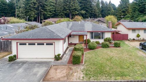 4519 Campton Rd, Eureka, CA 95503-6112