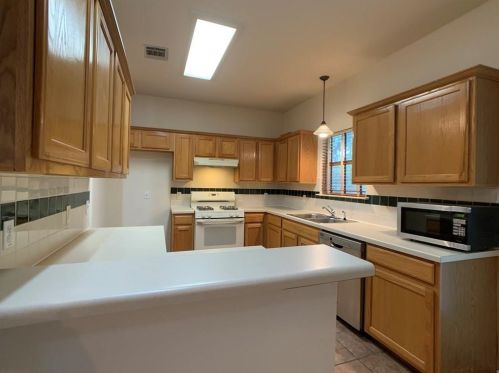 4420 Destinys Gate Dr, Austin TX  78727-2621 exterior