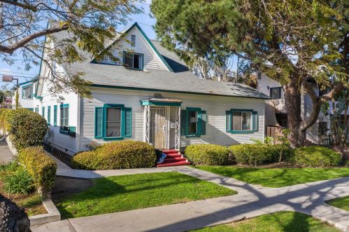 1718 Hornblend St, San Diego, CA 92109-4440