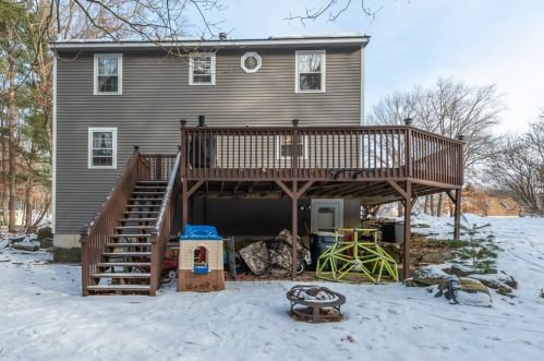 47 Teak Dr, Nashua, NH 03062-1468