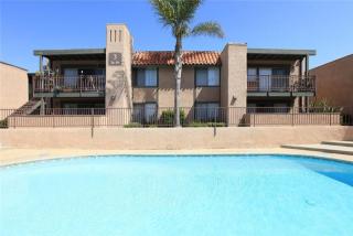19822 Brookhurst St, Huntington Beach CA  92646-4212 exterior