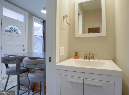 36 Mulberry St, Lancaster PA  17603-3741 exterior