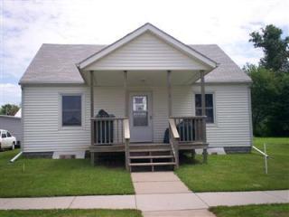 103 Broadway St, Langdon, MO 64446