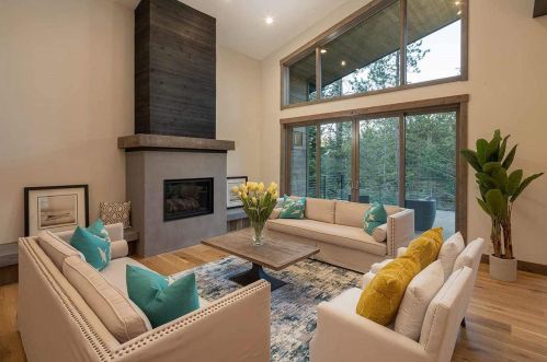 13521 Cristallina Way, Truckee CA  96161-7150 exterior