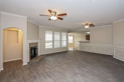 2050 Turtle Cove Dr, Midlothian TX  76063-8543 exterior