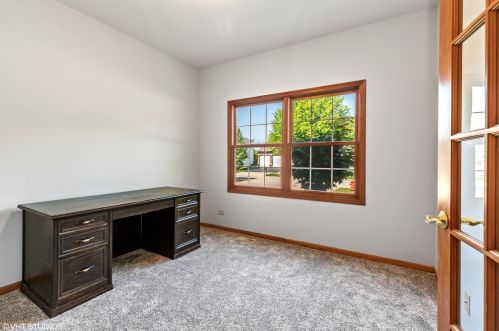 204 Red Hawk Rd, Pingree Grove IL  60140-8244 exterior