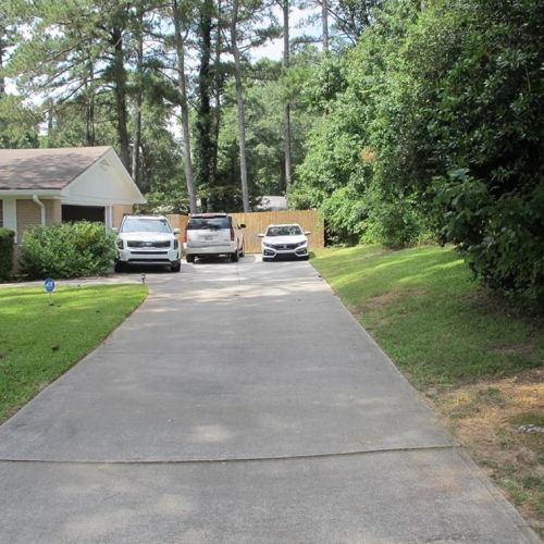 2613 Plum St, Lithonia, GA 30078-3324