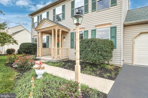 3029 Duxburry Dr, York, PA 17404-8546