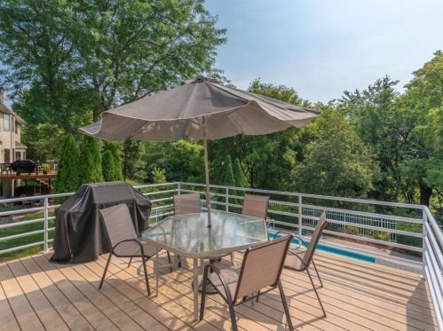 664 Bridle Ridge Rd, Saint Paul MN  55123-1681 exterior